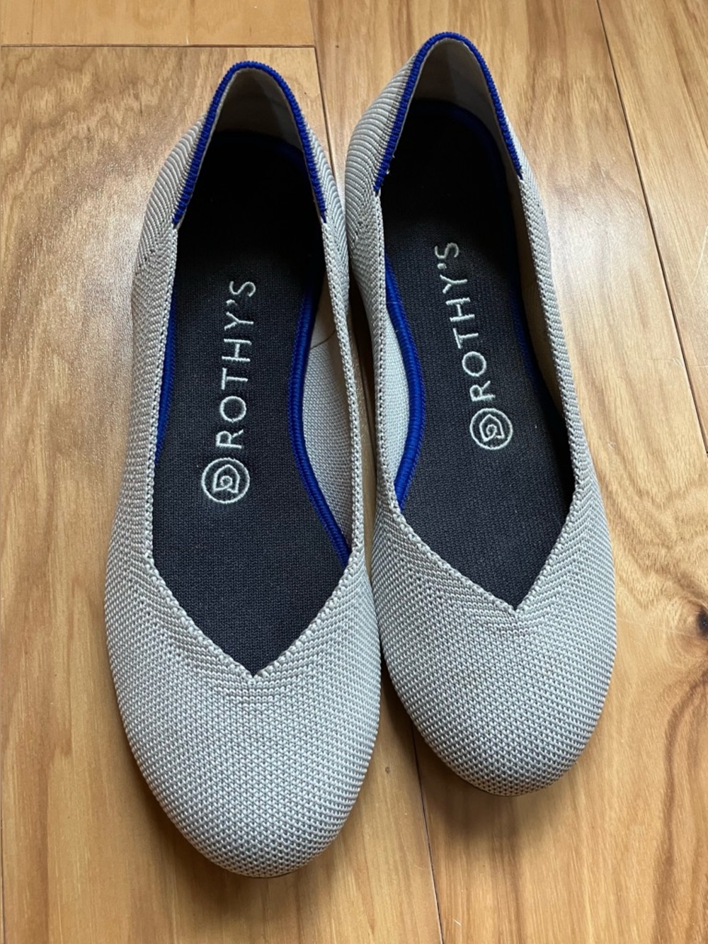Rothy's Women's Ballet Flats in Light Gray with Blue Trim Size 7